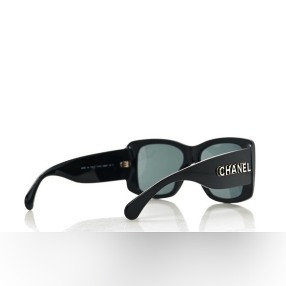 CHANEL Black and White Sunglasses - Picture 4 of 11